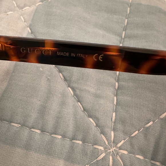 Gucci Round Sunglasses with certificate of authenticity, case and dust bag - Picture 7 of 8